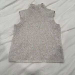 Jessica Simpson Light Beige Sleeveless Turtleneck Sweater